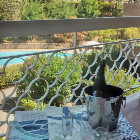 Homeholidays Apartment *